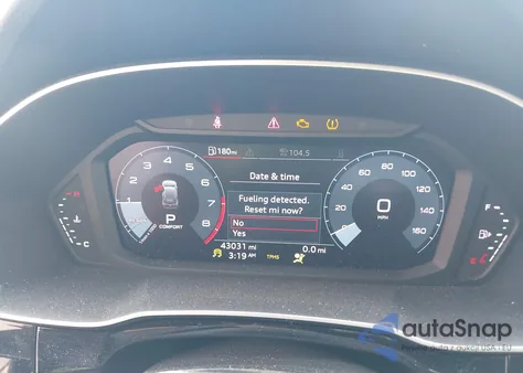 2021 Audi Q3 Premium 45 Tfsi S Line Quattro Tiptronic z USA, uszkodzony, nr VIN WA1DECF37M1131247